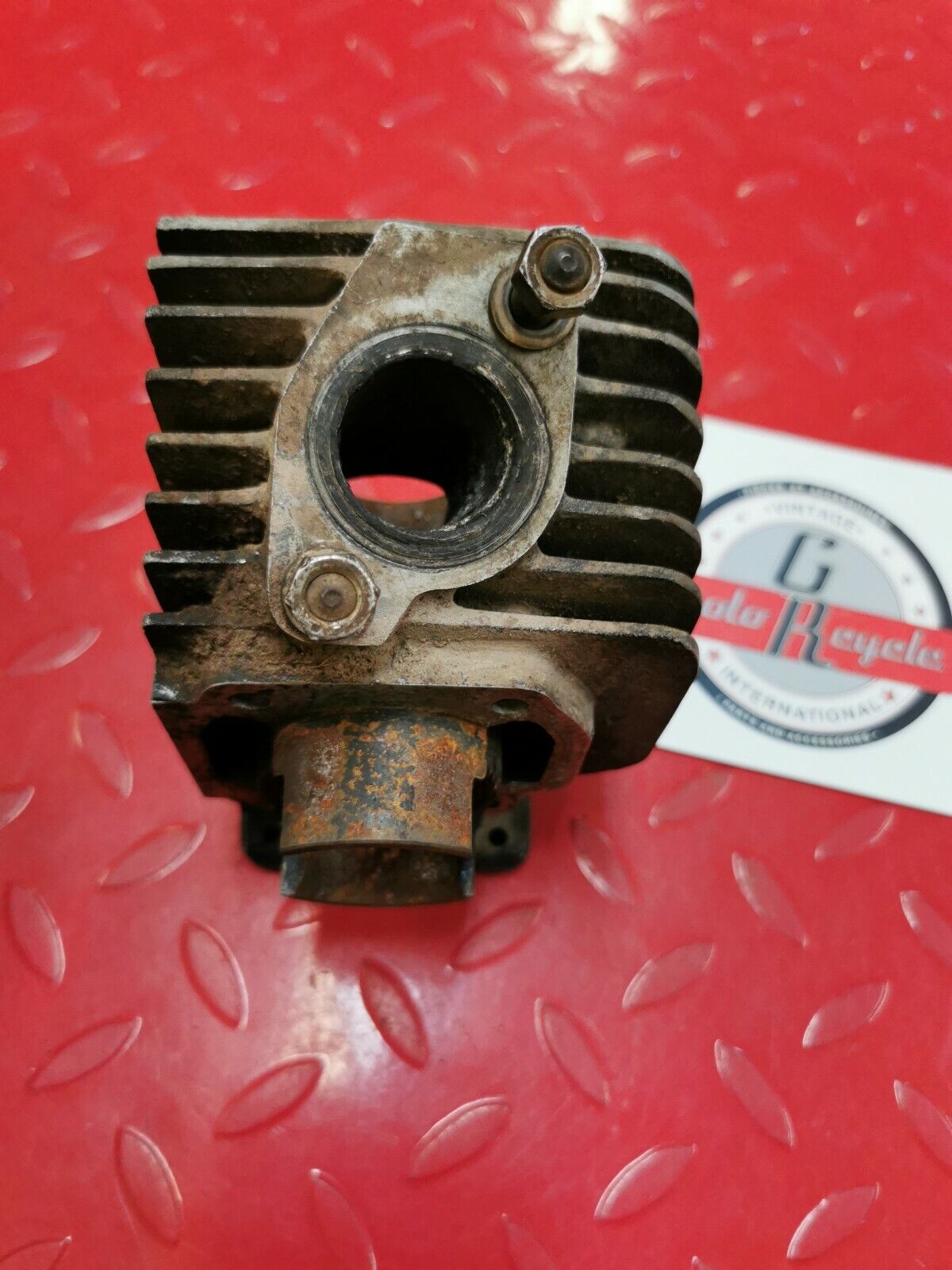 Yamaha RD125 1975 1976 left cylinder jug barrel 43mm STD T
