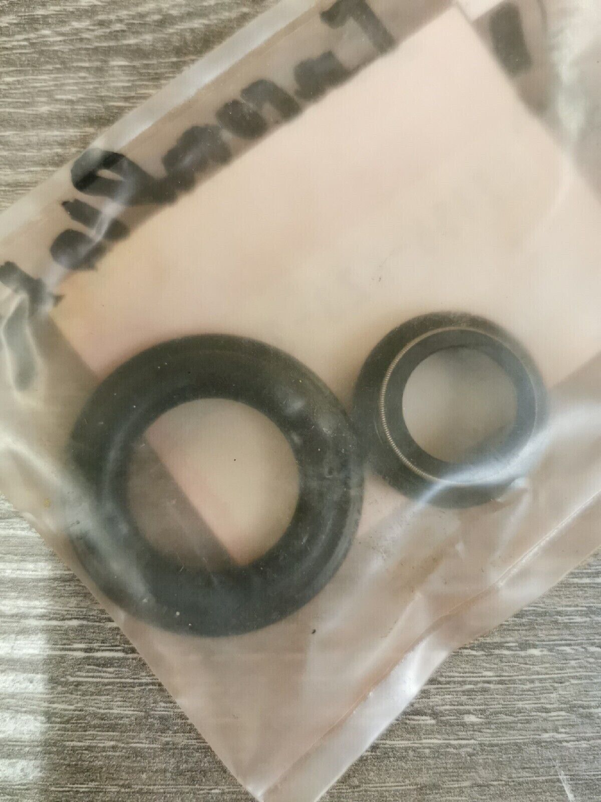 NOS HONDA CR250R CR450R 1993 - 2002 OIL SEAL SET INCOMPLETE 52436-KZ3-305 H46