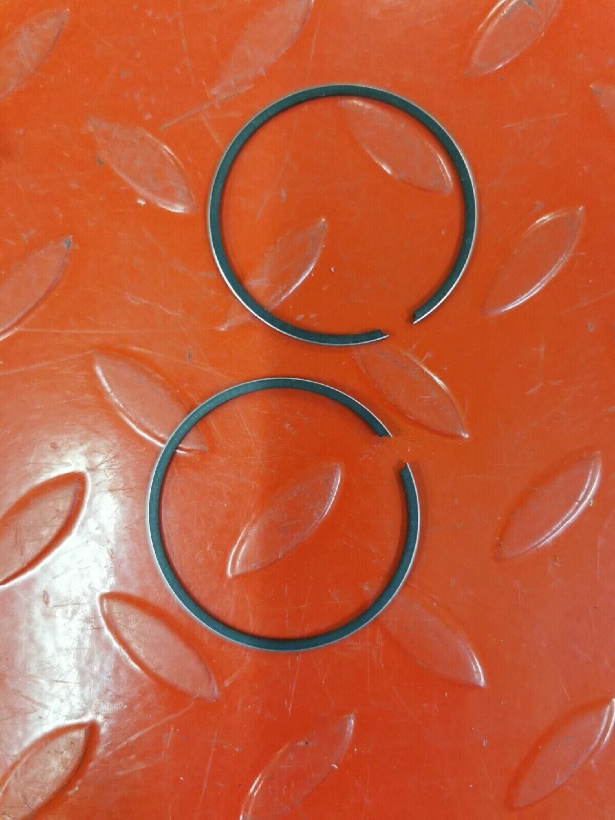 NOS YAMAHA YZ80 1981   PISTON RING SET 0.25   4V1-11601-11-00 Y51