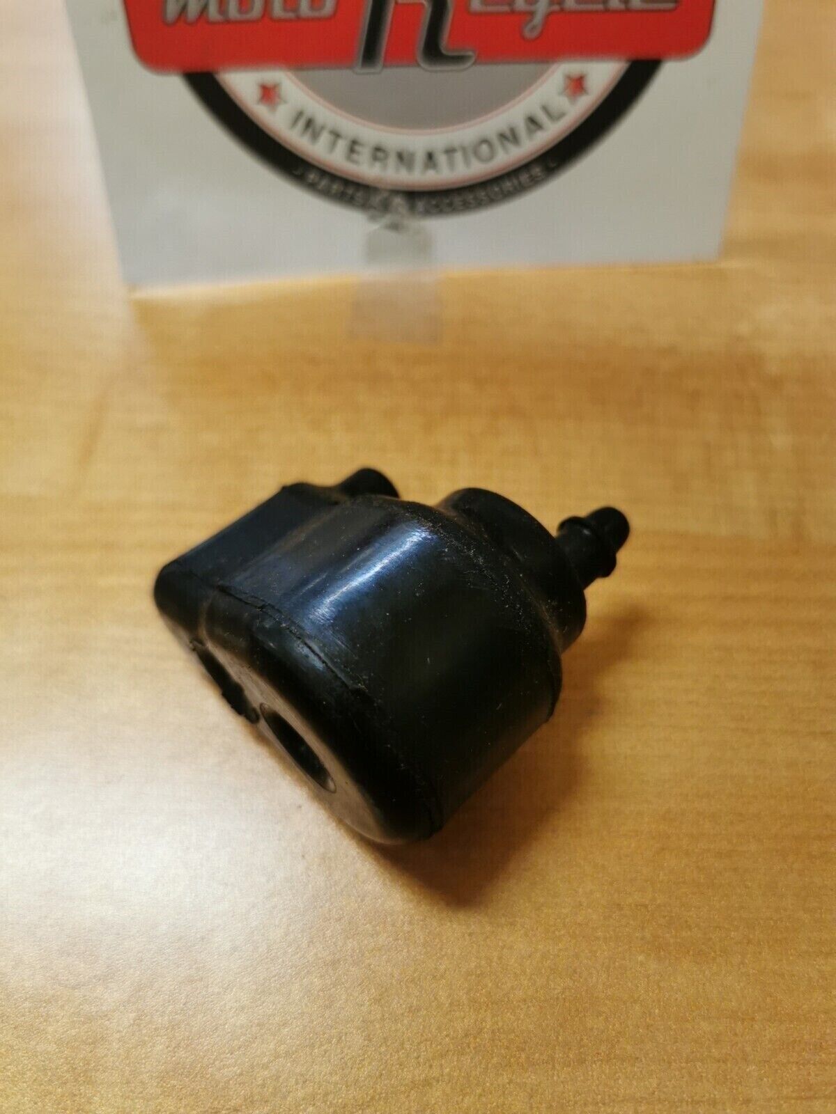 NOS HONDA CB750K0   LEFT  WHEEL DAMPER 41242-300-010 H19
