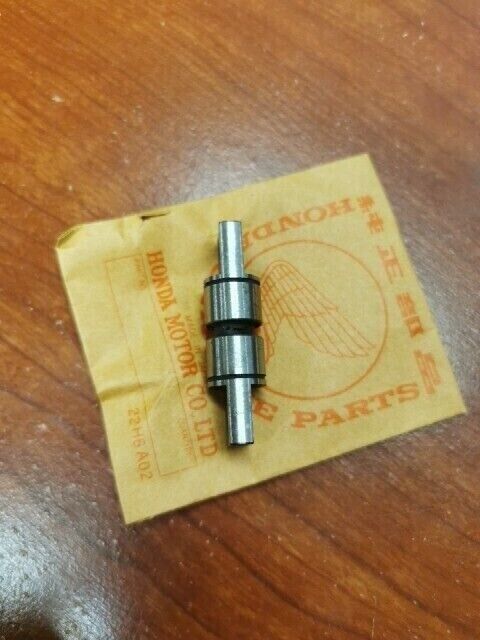 NOS Honda CB200 CL200 GUIDE ROLLER PIN 14503-354-000 H93