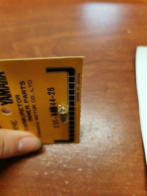 NOS Yamaha 1980 SR250 MAIN JET #140 256-14944-28-00 SUB 3G2-14231-28-00 Y123