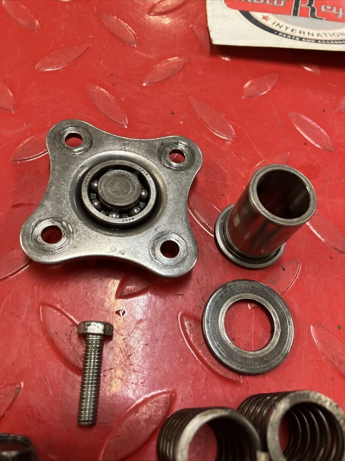 Honda CR80R 1990 clutch basket hub  22100-GC4-600