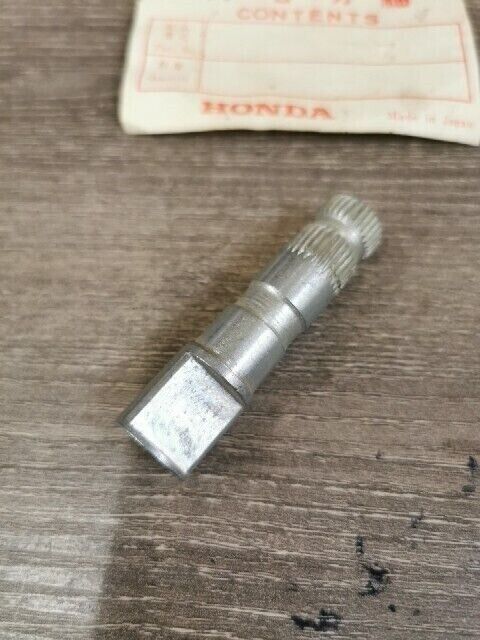 NOS HONDA C200 C90 CL90 CM91 1966 S50 CAM REAR BRAKE 43141-028-000 H82