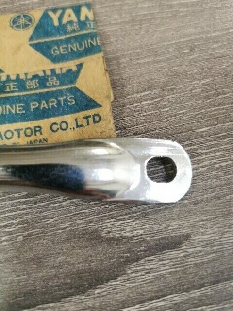 NOS YAMAHA TX500 1973 XS500B 1975 TX500A 1974 STAY FENDER 1371-21513-00-00 Y157