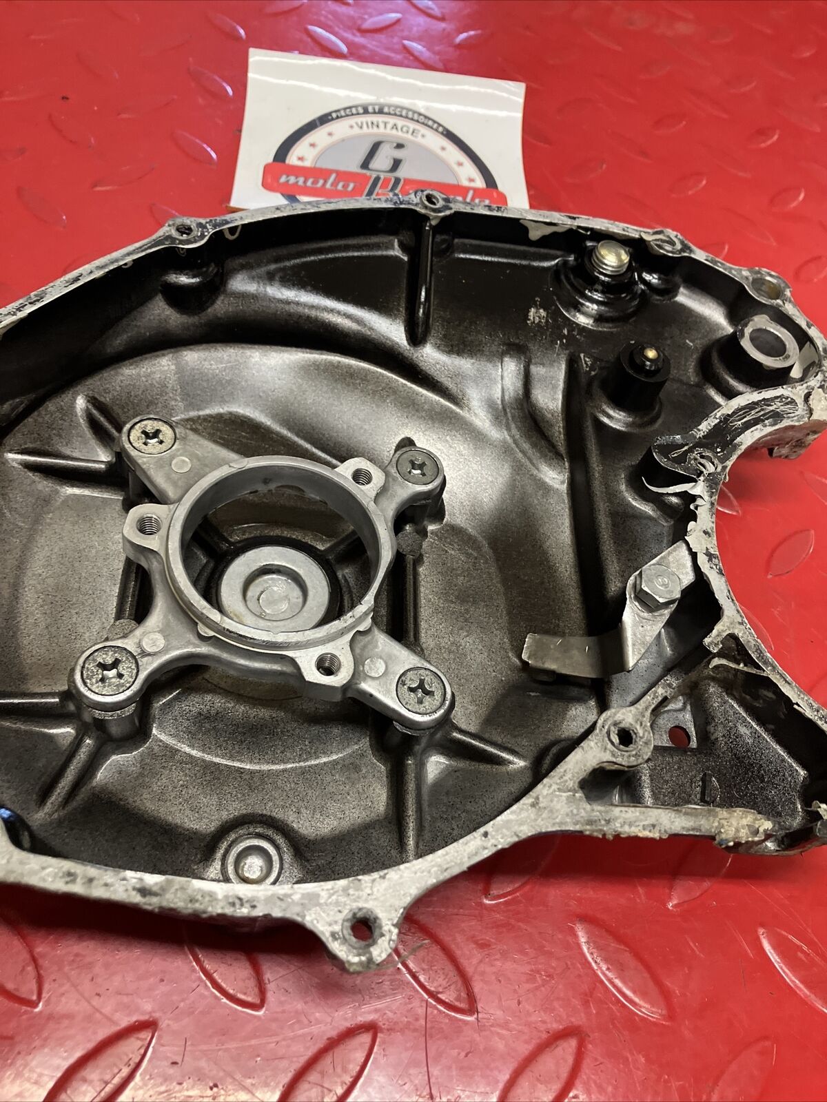 Honda XL250R 1982 Left crankcase stator cover 1983