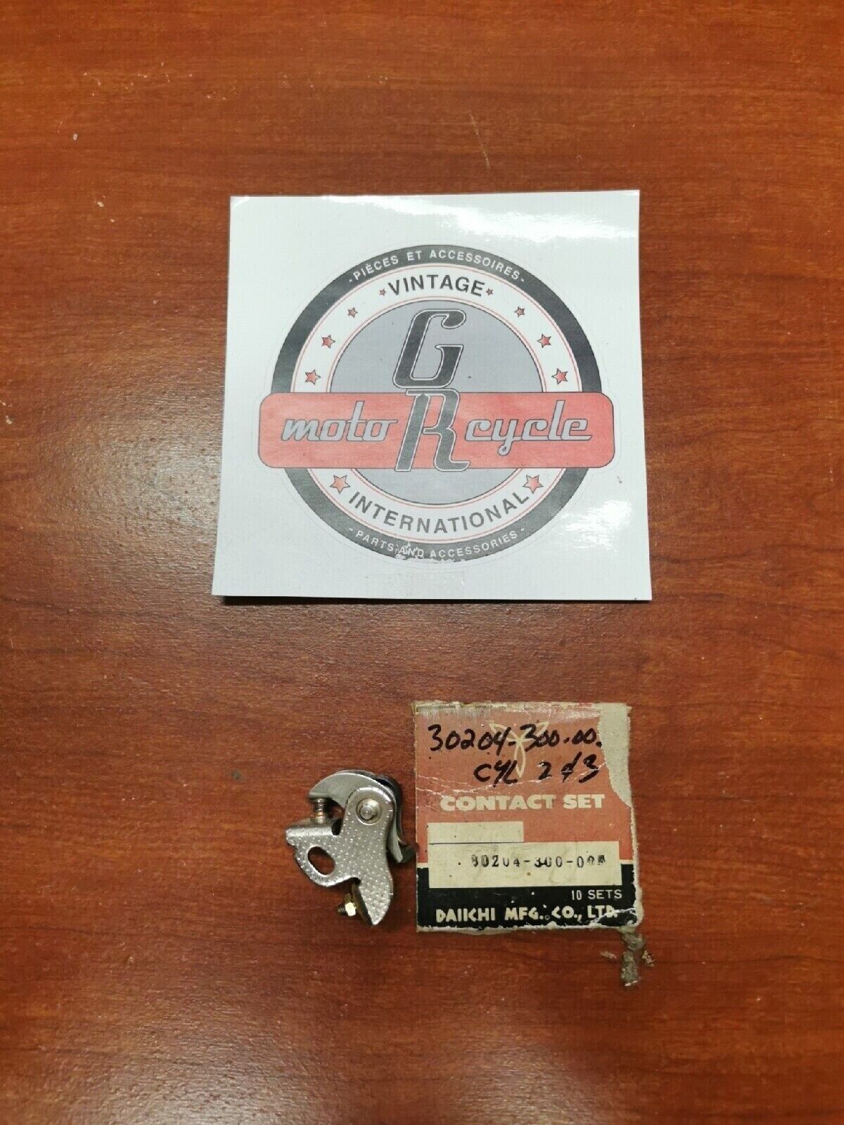 NOS Honda 1976 - 1978 CB550 CB750 POINTS (23) (DAIICHI)  30204-300-005 H34