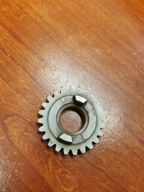 NOS Honda C100 C102 C105 T CA100 COUNTERSHAFT TOP GEAR 24T 23461-001-010 H75