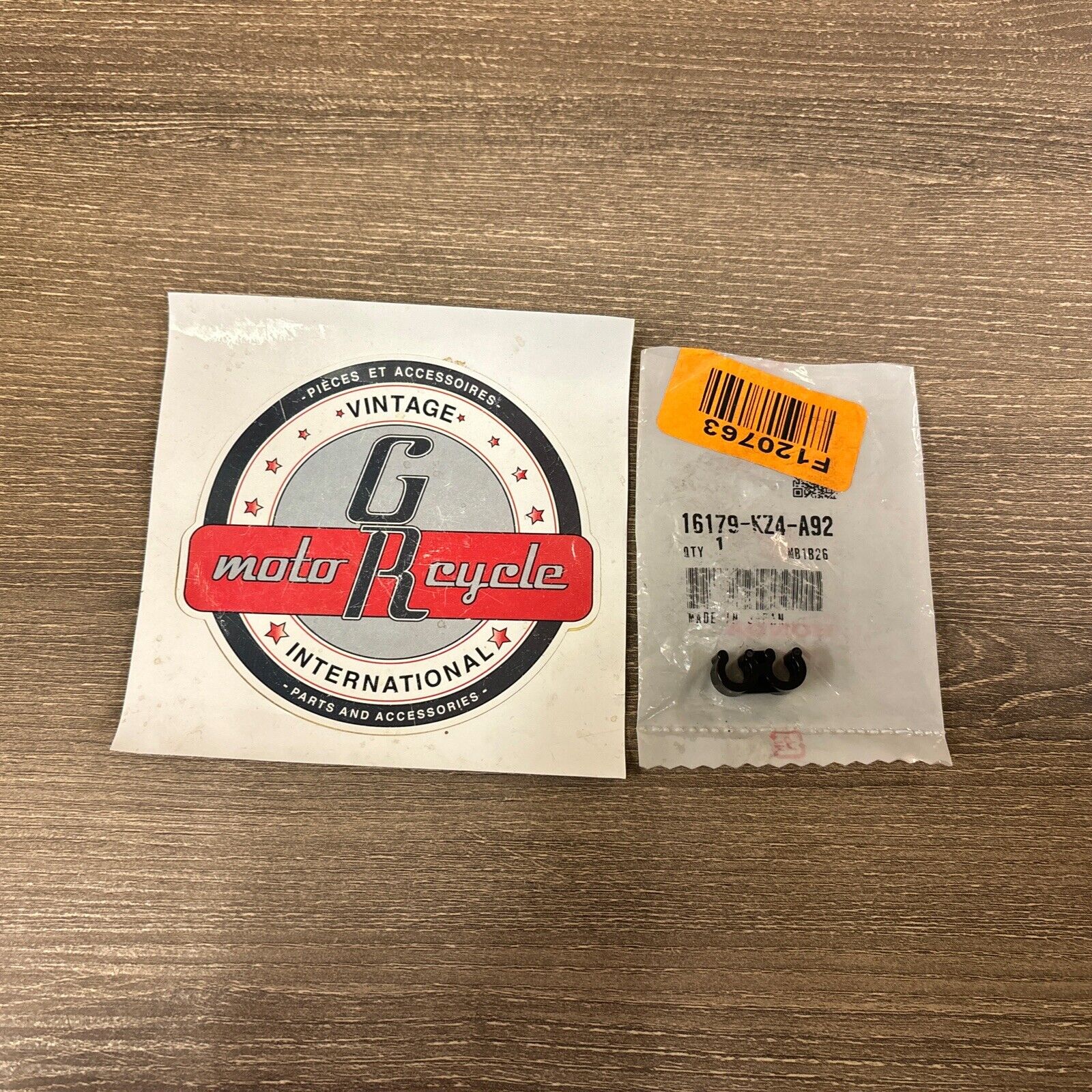 NOS Honda CR125R CR250R BINDER 16179-KZ4-A92 H158