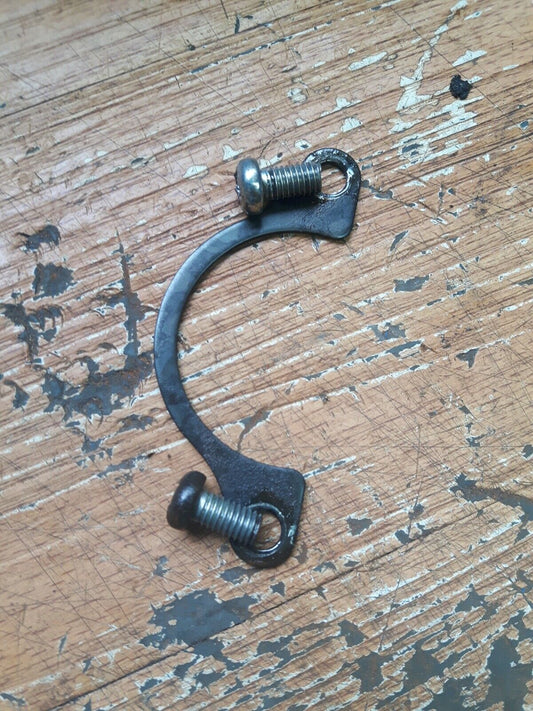 Suzuki RM250 1986 transmission bearing holder plate