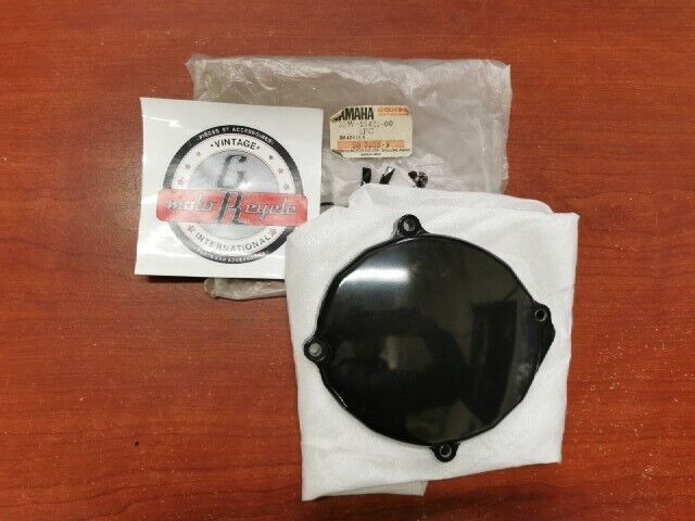 NOS Yamaha YZ125 CRANKCASE COVER 39W-15421-00-00 SUB 5X4-15421-00-00 Y107