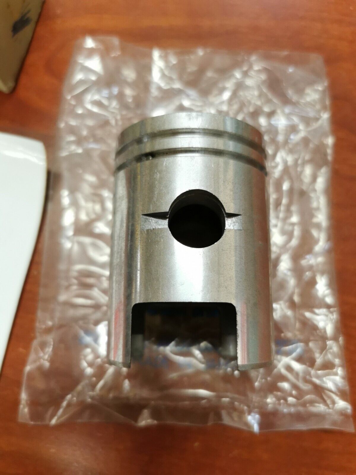NOS Suzuki K10 K11 K15  PISTON STD 12110-03960 SUB. 12110-03002 S32