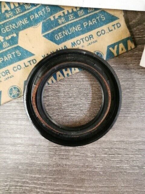 NOS YAMAHA SL351 XS650 TX750 XS650SE XS1 XS2 TX650A OIL SEAL 93105-40018-00 Y150