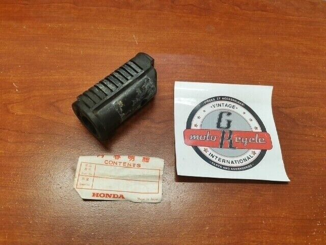 NOS Honda CB125TD CB400SS CB650 CB750 CB900 FOOTPEG RUBBER 50661-425-670 H99