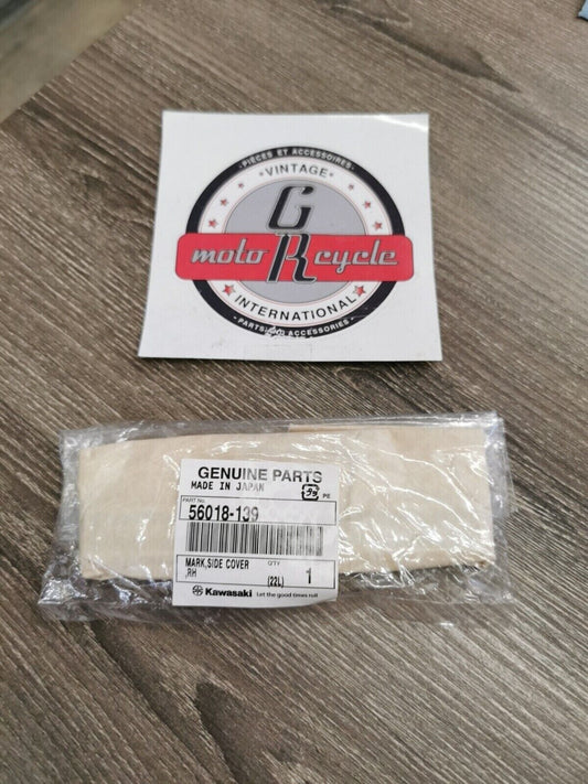 NOS KAWASAKI Z1 1973 - 1975 EMBLEM SIDE COVER  Z1/A 56018-139 K28