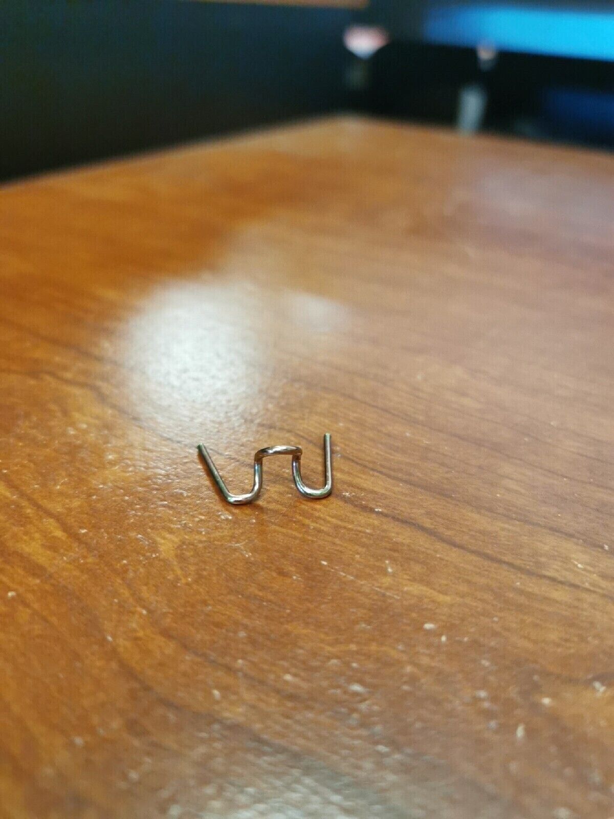 NOS Yamaha REFLECTOR SPRING 1W2-84324-60-00 Y70