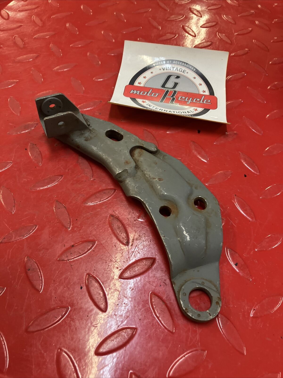 Yamaha RD400 1977 Left side muffler stay footpeg bracket holder 1976 1978 2
