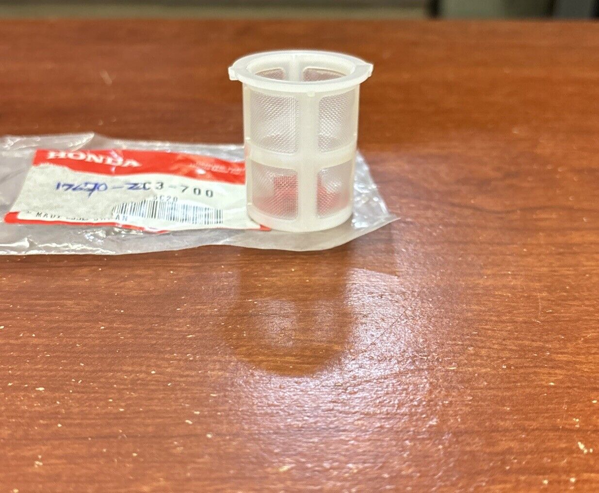 NOS Honda GX100 GXH50 FUEL FILTER 17670-ZC3-700 H167
