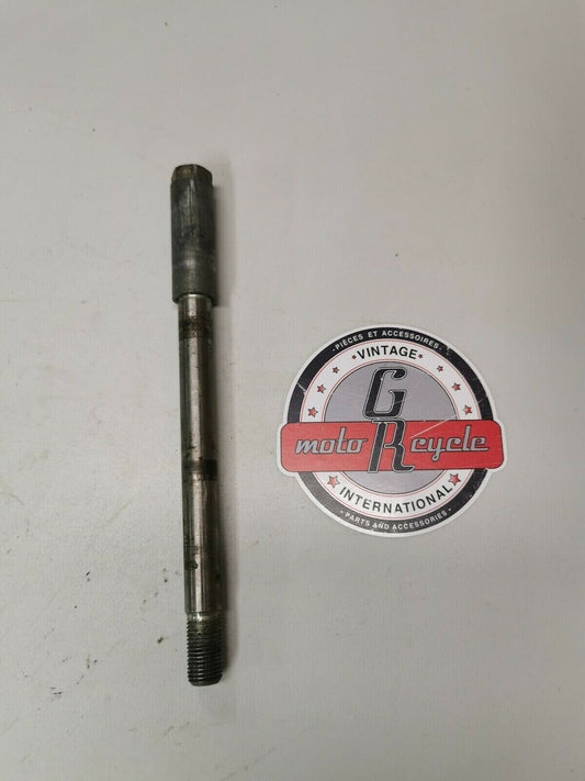 Suzuki RM125 1984 front wheel axle bolt shaft spindle