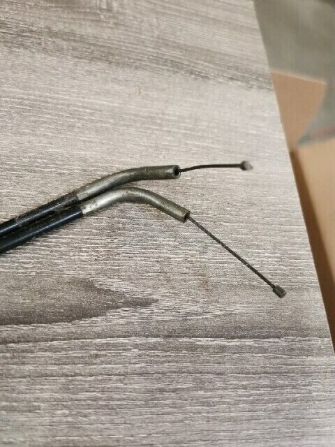NOS SUZUKI T500 1969 - 1975 CABLE ASSEMBLY THROTTLE 58300-15101 S35