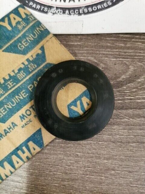 NOS YAMAHA YT125N YT175 YT125J GTMXE GT80B YZ80C OIL SEAL 93104-18006-00 Y150