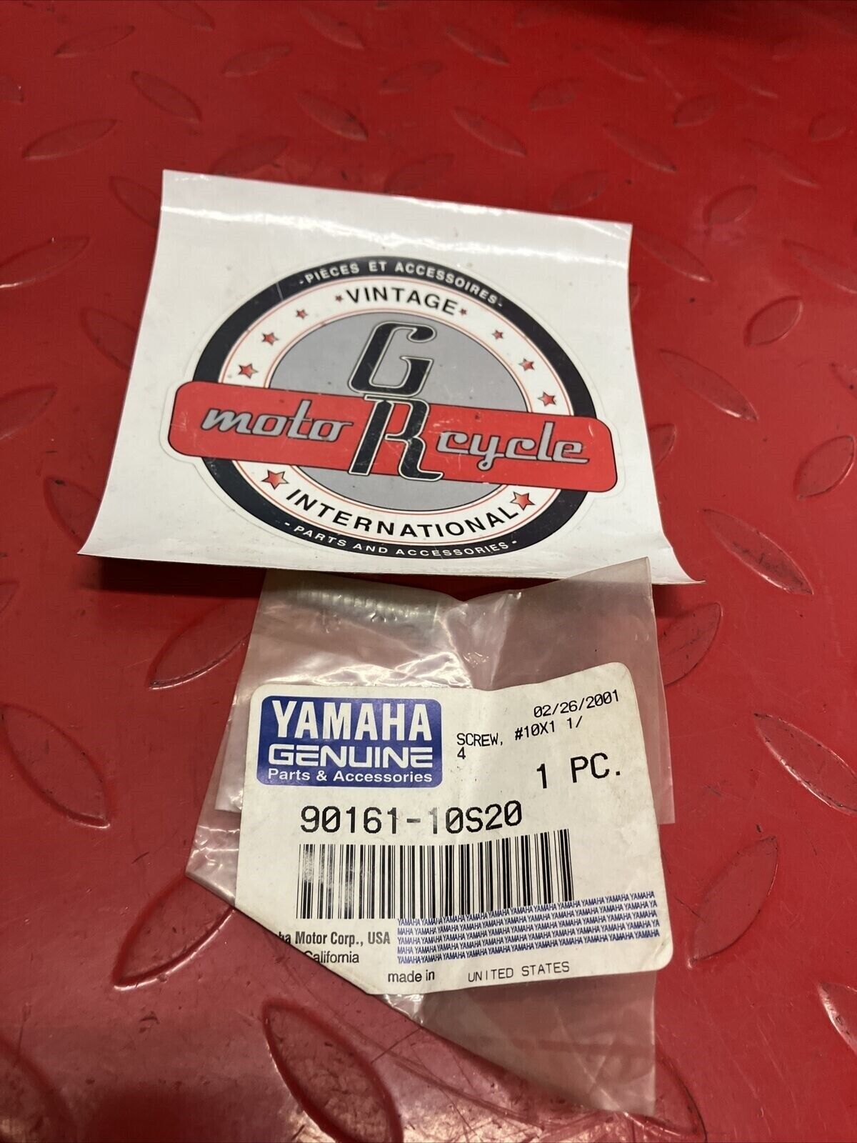 NOS YAMAHA SCREW #10 X 1 1/4 90161-10S20-00 Y62