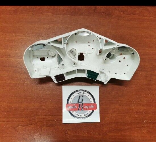 NOS Yamaha FJ600N/L XJ900RK INNER CASE 31A-8353H-00-00 Y101