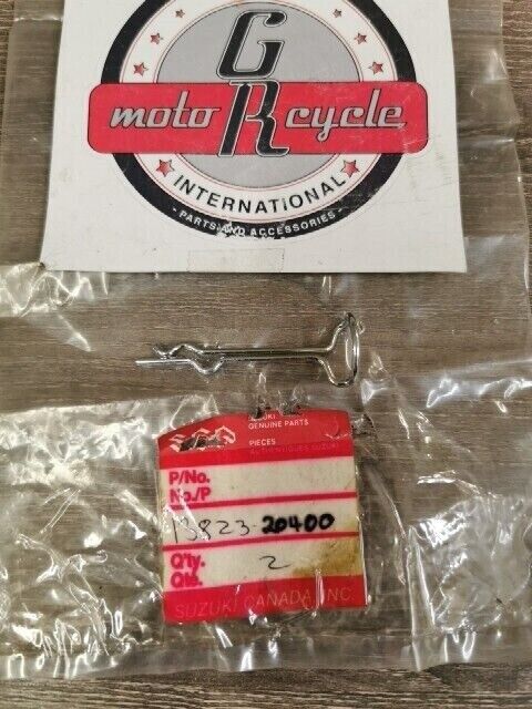 NOS SUZUKI  RM80 LT160 LT125 ALT125 ALT185 LTF160 PIN SNAP 13823-20400  S57