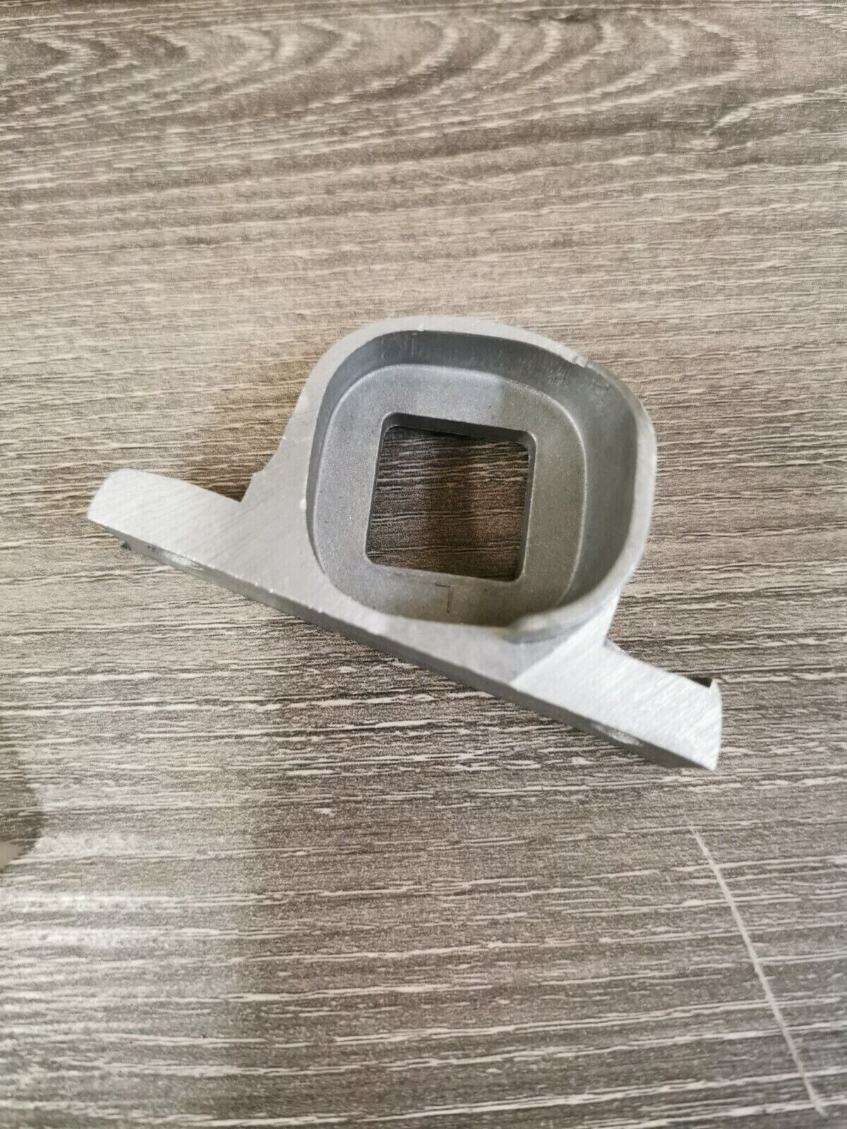 NOS SUZUKI GR650 1983 BRACKET REAR LH 35641-15500 S23