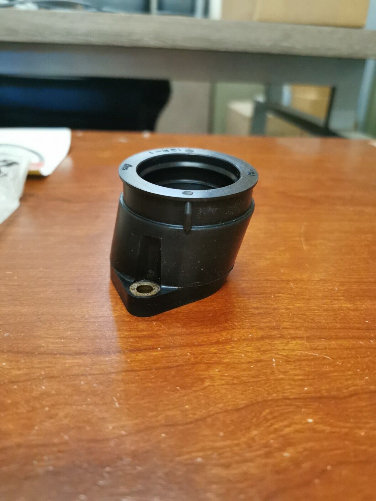 NOS Yamaha 1982 1983 XS400 CARBURETOR JOINT 1 12R-13586-00-00 Y86