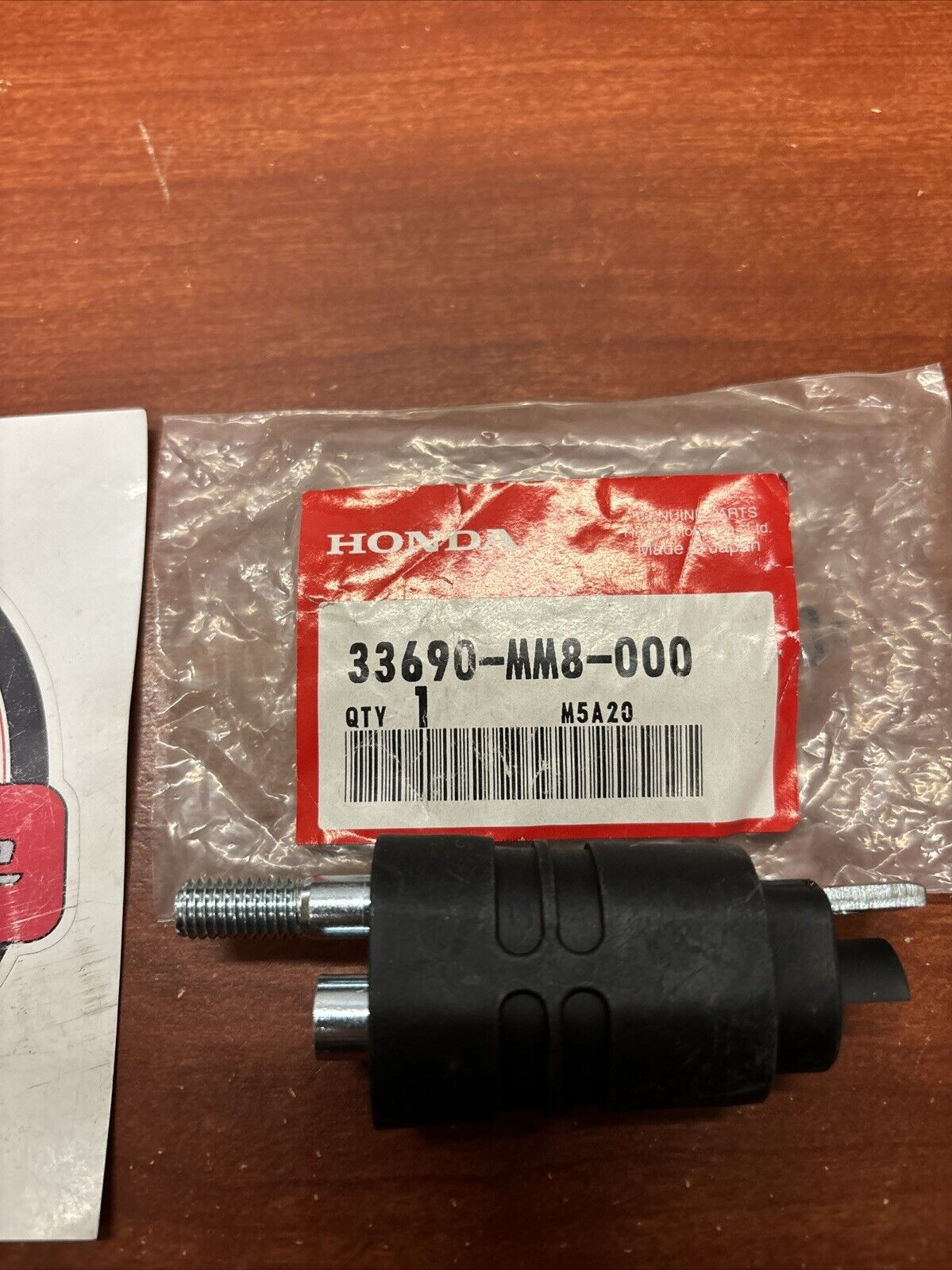 NOS Honda VT600C VT1100C NV400C NV600C REAR TURN SIGNAL STAY 33690-MM8-000 H177