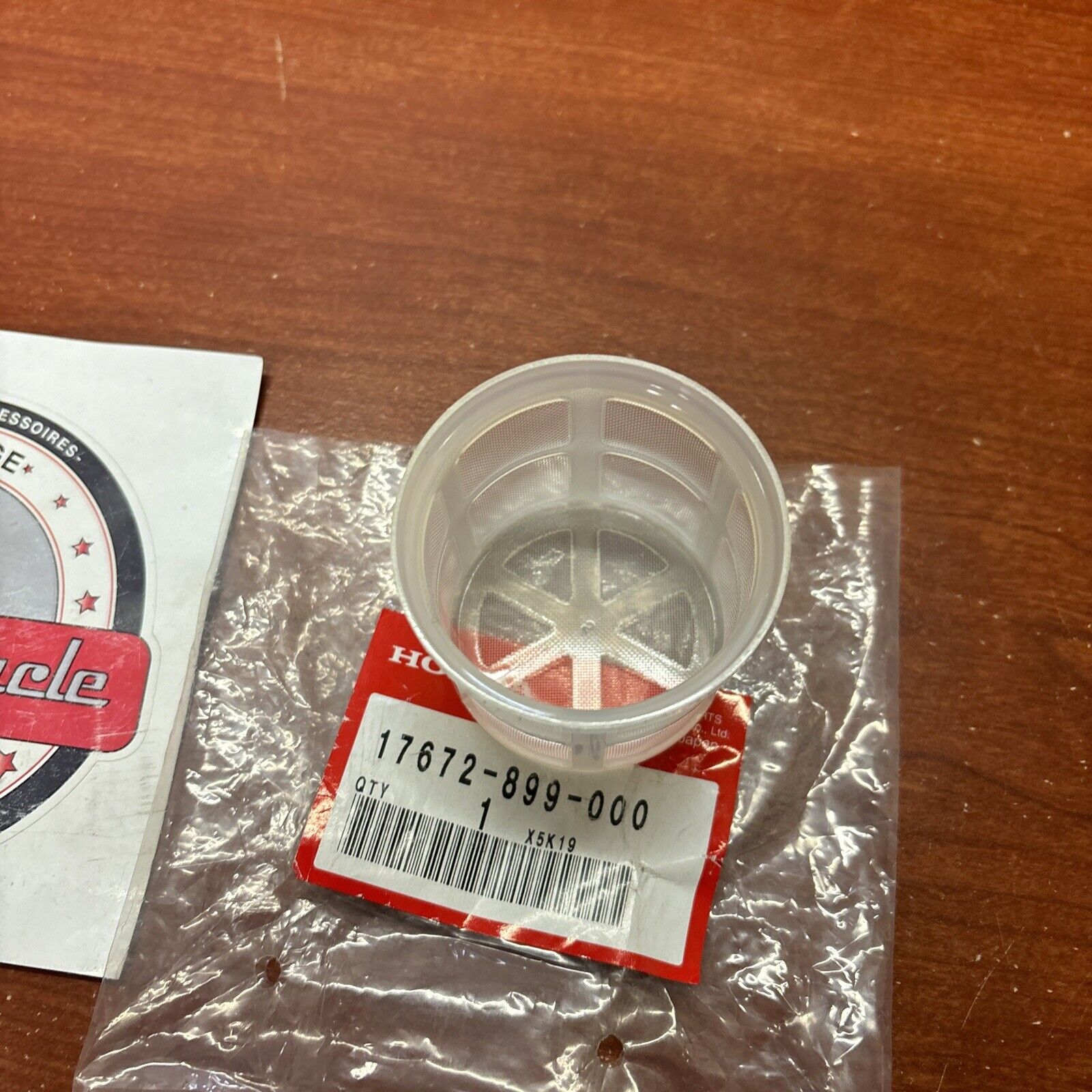 NOS Honda GX390 GX620 FUEL FILTER 17672-899-000 H164