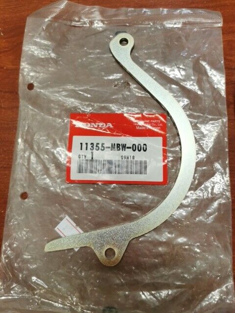 NOS Honda 1999 - 2006 CBR600F DRIVE CHAIN GUIDE PLATE 11355-MBW-000 H108