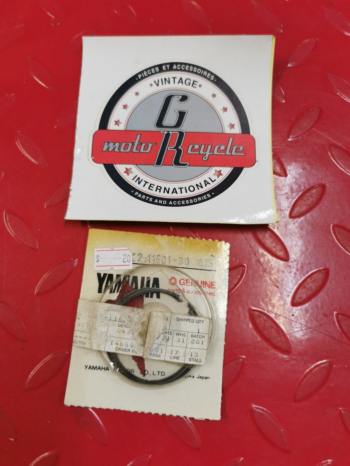 NOS YAMAHA YZ80 1981 PISTON RINGSET 3RD 5X2-11601-30-00 Y34