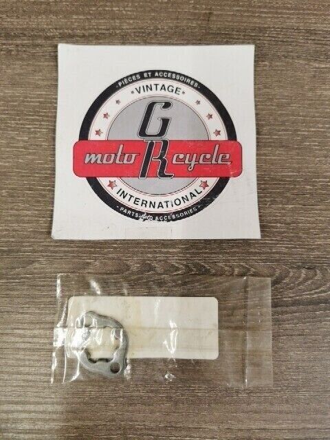 NOS YAMAHA TT125R 2000 TT125 2002 HOLDER SPROCKET 5HP-17456-00-00 Y112