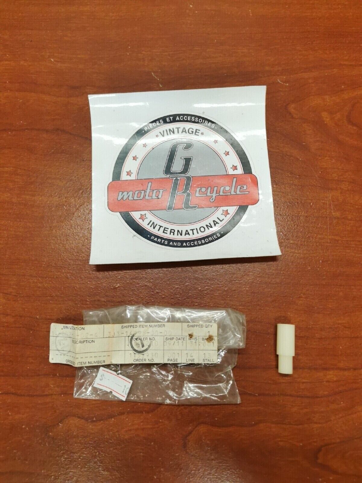 NOS Yamaha 1980 1981 XS850 CARBURETOR BUSHING 3J3-14998-00-00 Y71