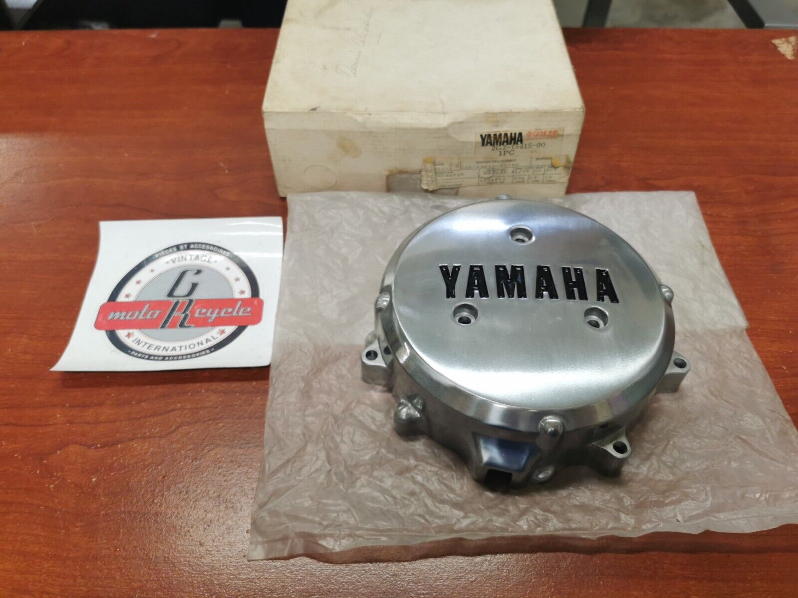 NOS Yamaha 1978 1979 XS750 1980 XS850 GENERATOR COVER 2G2-15415-00-00 Y87