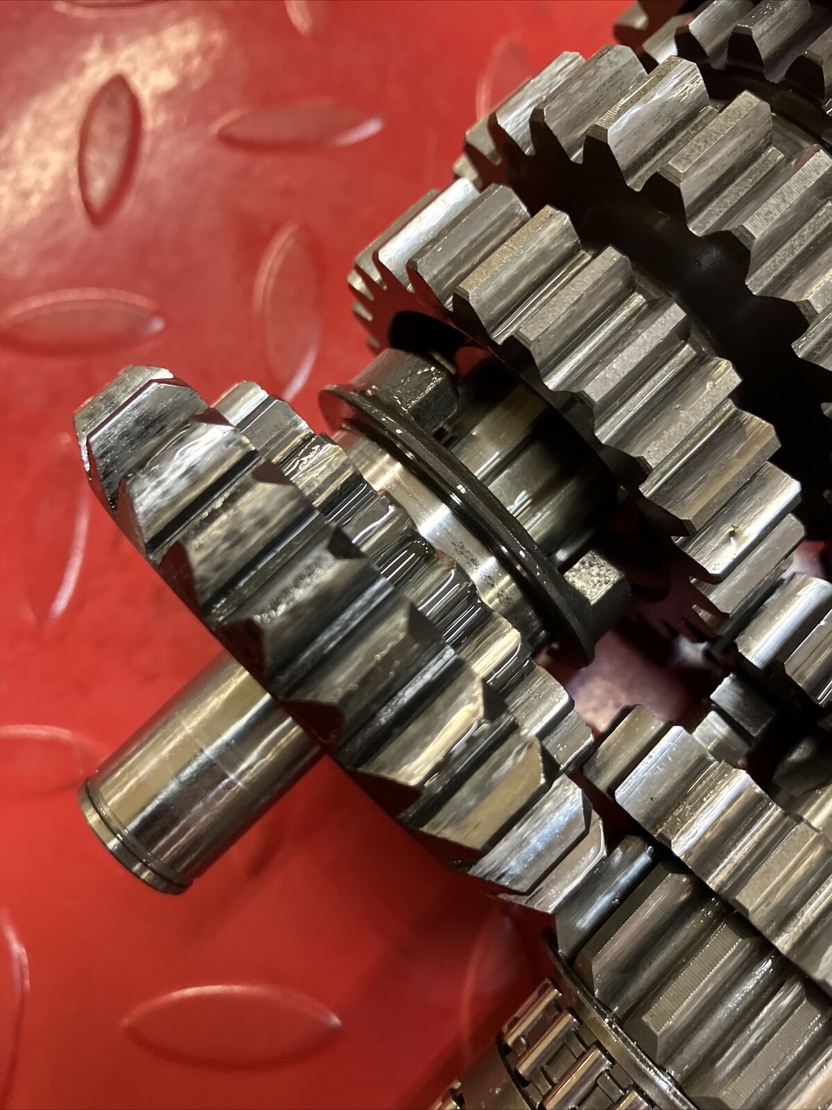 Suzuki RM125 1987 transmission mainshat countershaft gear