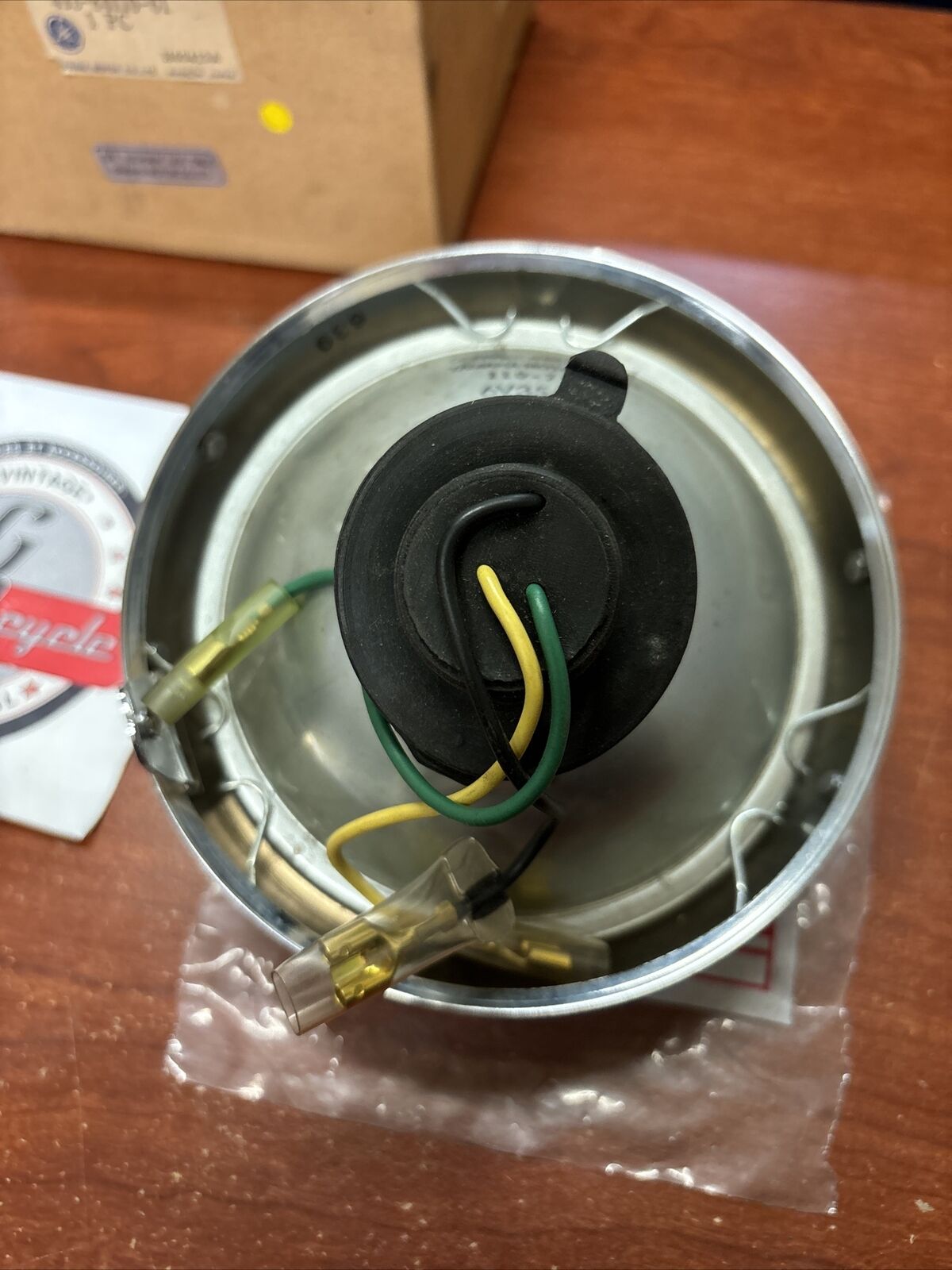 NOS Yamaha 1981 TT500 1977 TY250 HEAD LAMP UNIT 493-84110-61-00 Y172