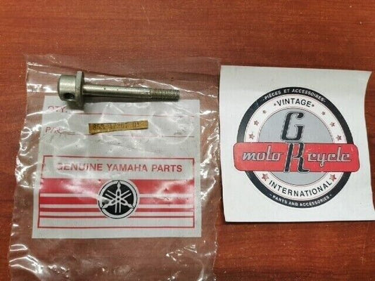NOS Yamaha GP246 GP292 SM292 GS300 SCREW 853-47367-01-00 SUB 90149-08021-00 Y131