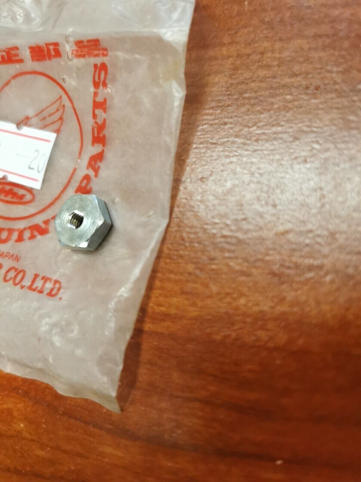 NOS Honda CB750K0 NUT SPECIAL 16070-300-004 H33