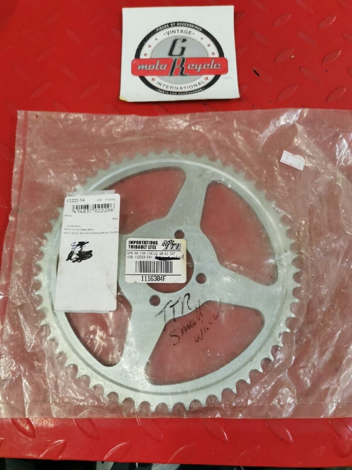 NOS YAMAHA TT-R 125 2000 2001 REAR SPROCKET  54 TEETH STEEL 428 12222-54 J17