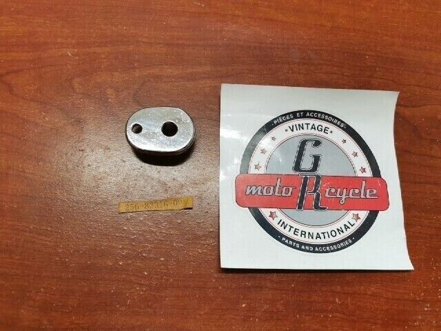 NOS Yamaha DS7 DT1 DT2 DT3 XS1 XS2 TX650 FLASHER COLLAR 256-83316-00-00 Y115