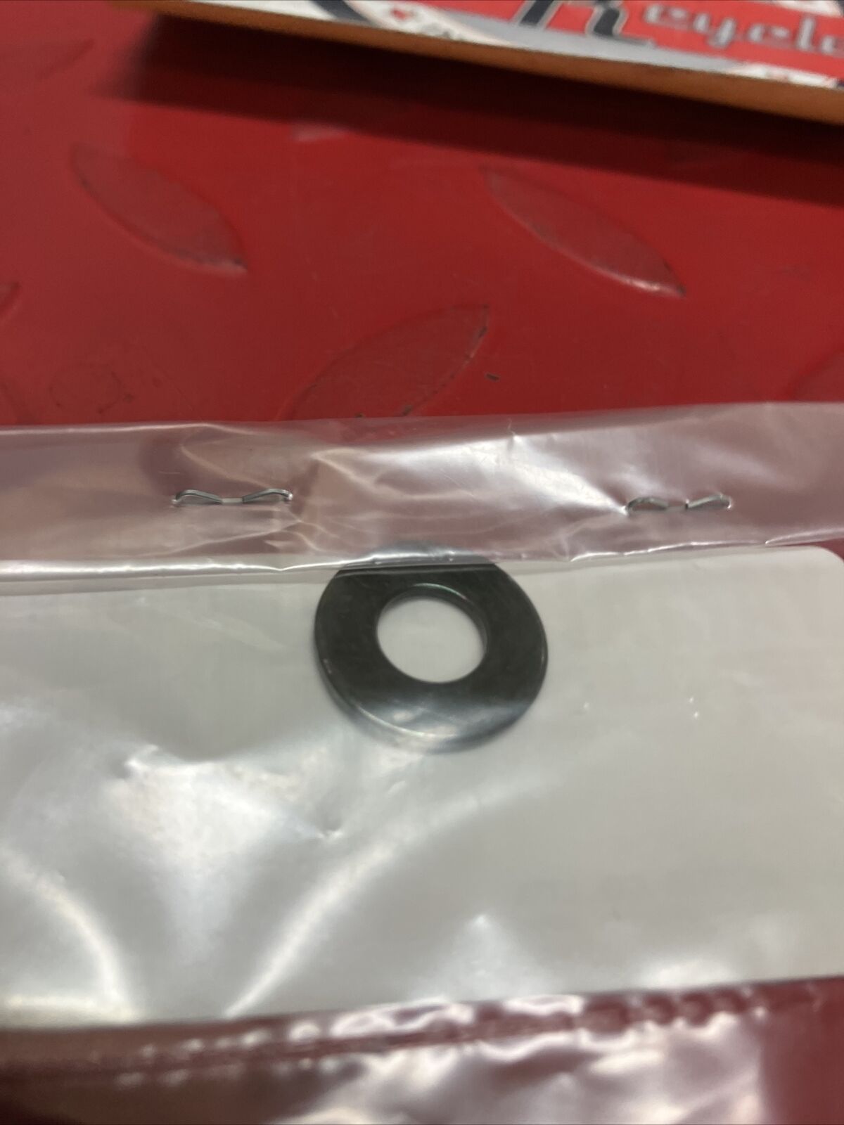 NOS YAMAHA WASHER PLATE 90201-086P8-00 Y67