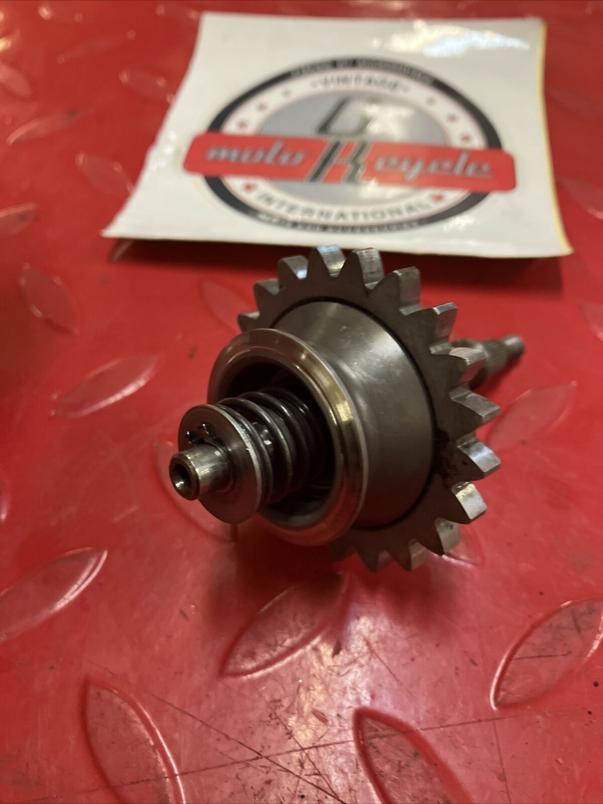 Honda CR250R 1984 waterpump water pump shaft gear