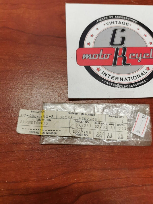 NOS Yamaha TY250 SHIFTER TORSION SPRING 90508-14262-00 Y70