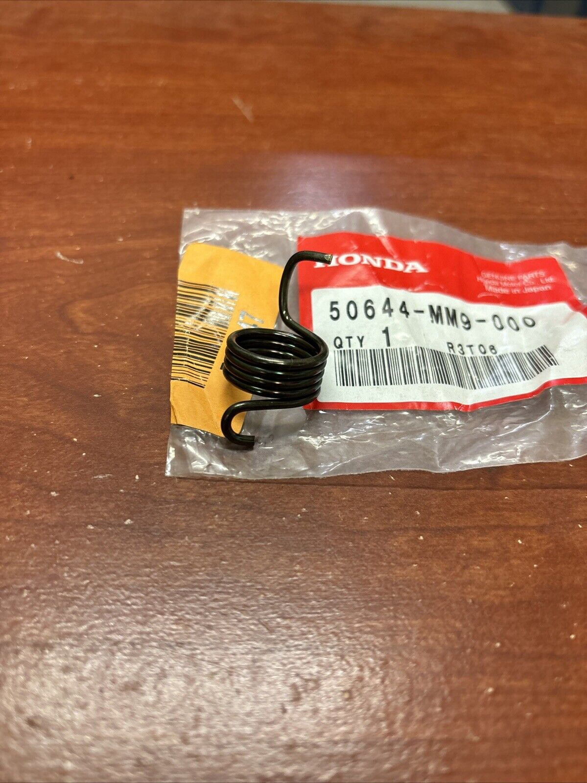 NOS Honda XL600V XL250 XL185S XL175K LEFT STEP RETURN SPRING 50644-MM9-000 H145
