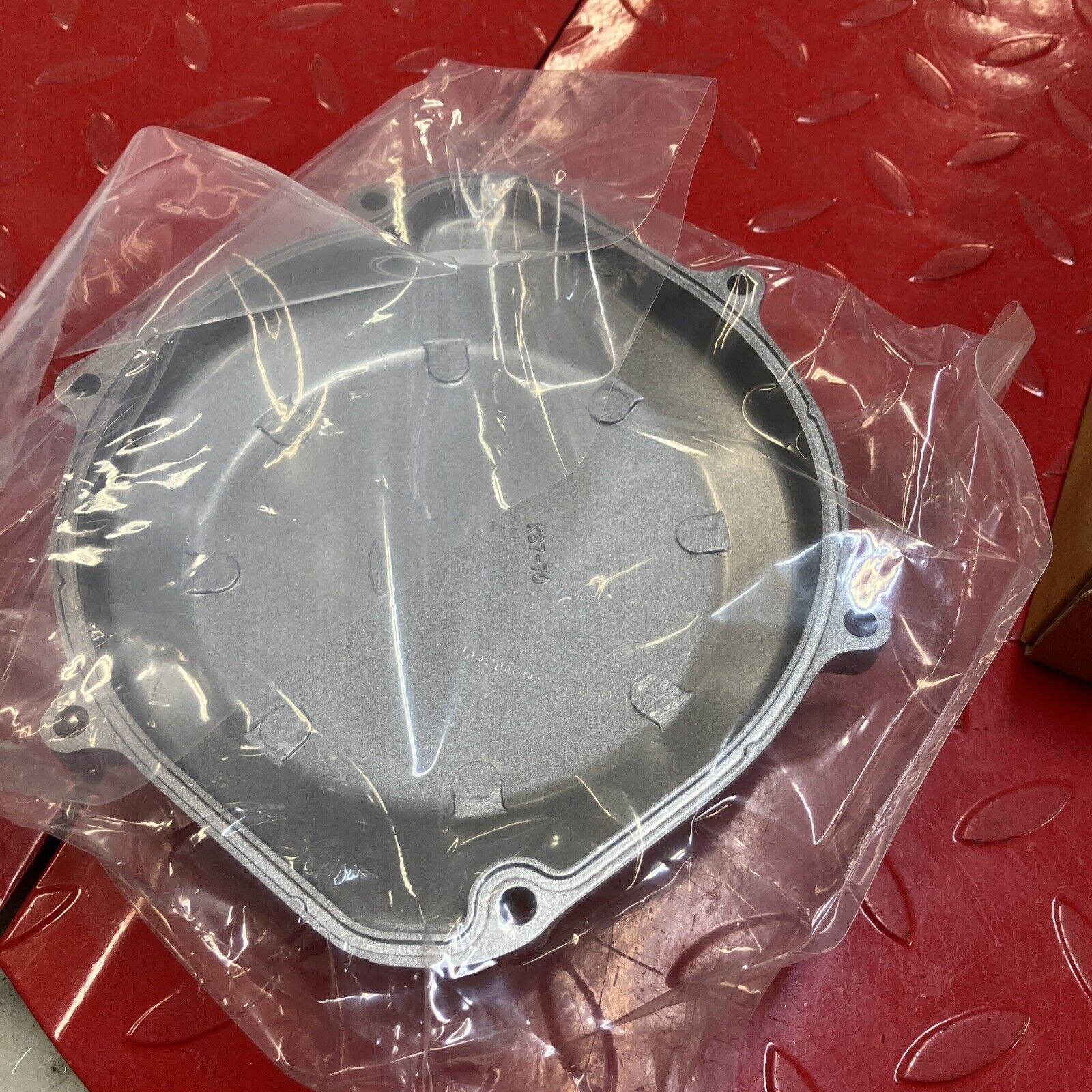 NEW Honda CR250R 1992-1996 CR500R 94-2001 CLUTCH OUTER COVER 11342-KZ3-860 H100