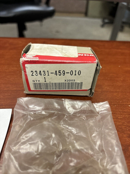 NOS Honda ATC110 CT110 MAINSHAFT SECOND GEAR 18T 23431-459-010 H169