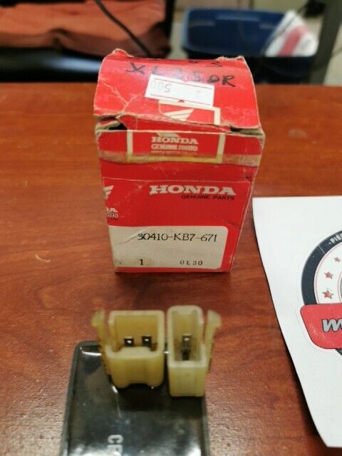 NOS Honda 1982 1983 XL250R IGNITION CONTROL (CDI) UNIT 30410-KB7-671 H107